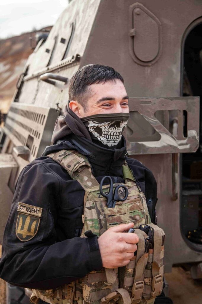 Батальйон «Хорив» боець в маскі з черепом